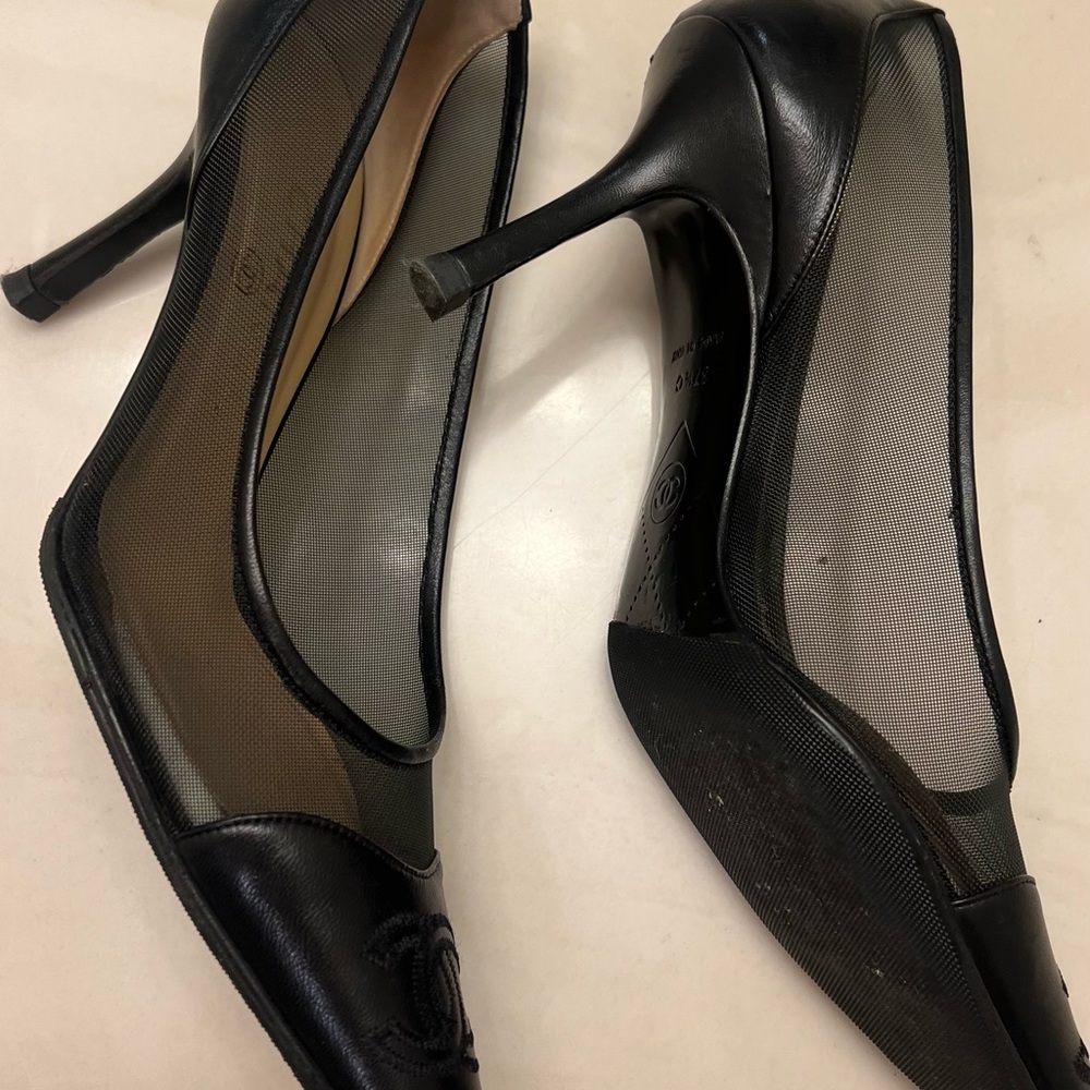 CHANEL Black Mesh Heels with Pointed Toe - Picture 4 of 6